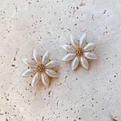 Glazori Jewels Glazori Nivi Pearl Flower Earrings 7 Glazori Jewels Glazori Nivi Pearl Flower Earrings