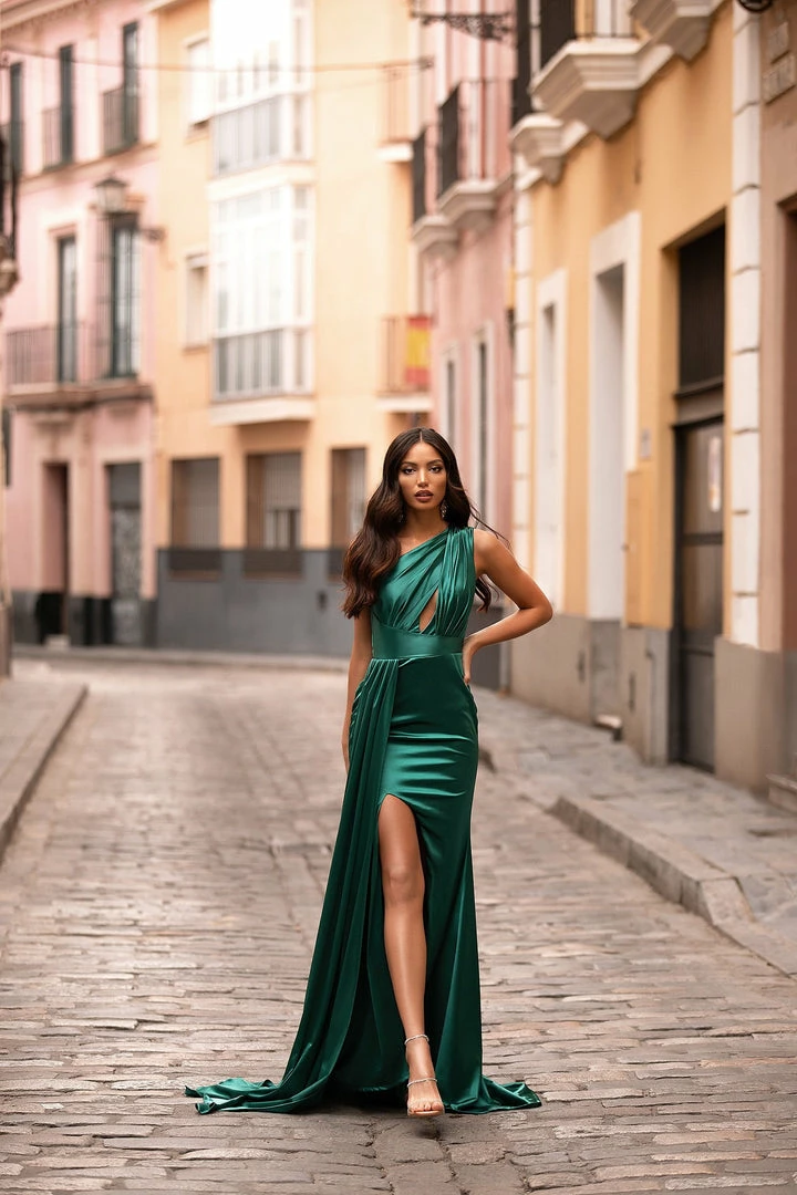 A&N Boutique Elena Satin Gown - Emerald 3 A&N Boutique Elena Satin Gown - Emerald