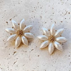 Glazori Jewels Glazori Nivi Pearl Flower Earrings