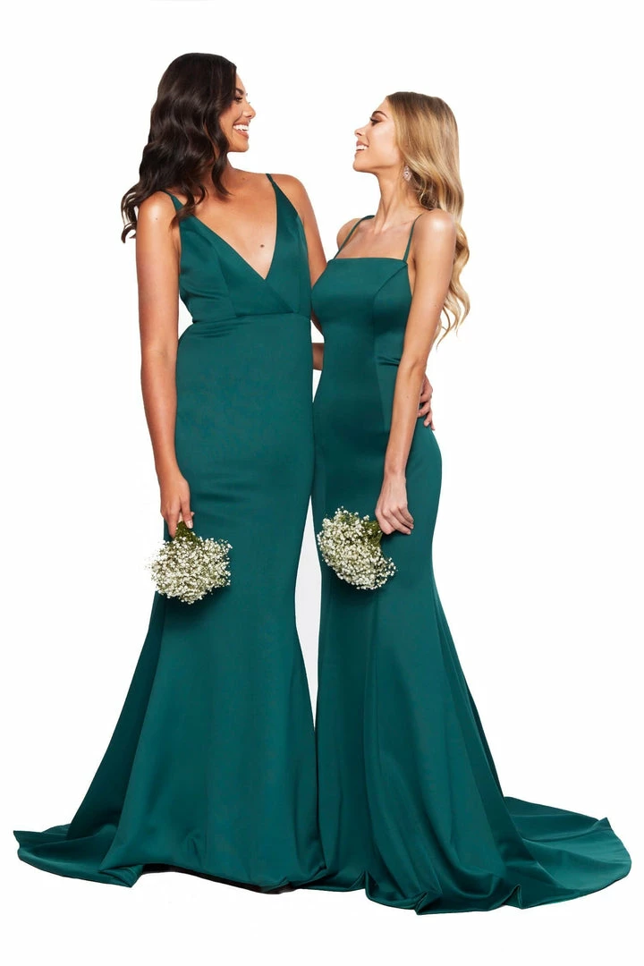 A&N Boutique Made To Order A&N Bridesmaids Jada Gown - Emerald 4 A&N Boutique Made To Order A&N Bridesmaids Jada Gown - Emerald