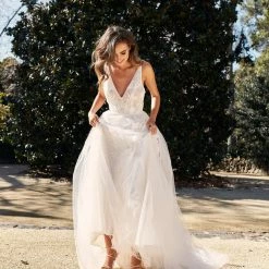 A&N Boutique A&N Luxe Ellarose Tulle Gown - White 13 A&N Boutique A&N Luxe Ellarose Tulle Gown - White