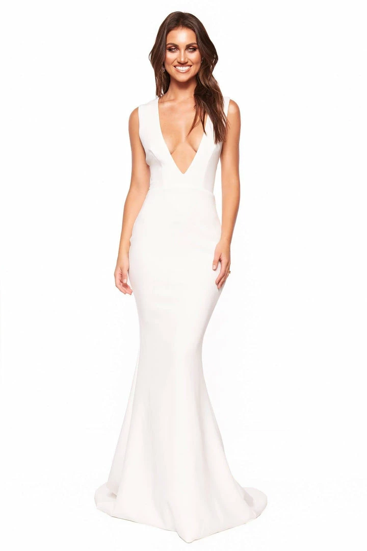A&N Boutique Made To Order A&N Luxe Scarlett Ponti Gown - White 3 A&N Boutique Made To Order A&N Luxe Scarlett Ponti Gown - White
